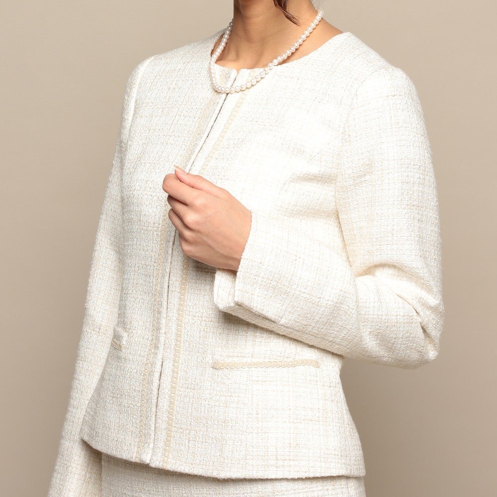 [レンタル] インディヴィ ツイード仕立て セレモニースーツ2点セット(ノーカラージャケット+スカート) ベージュ / グレーの宅配レンタル - 4