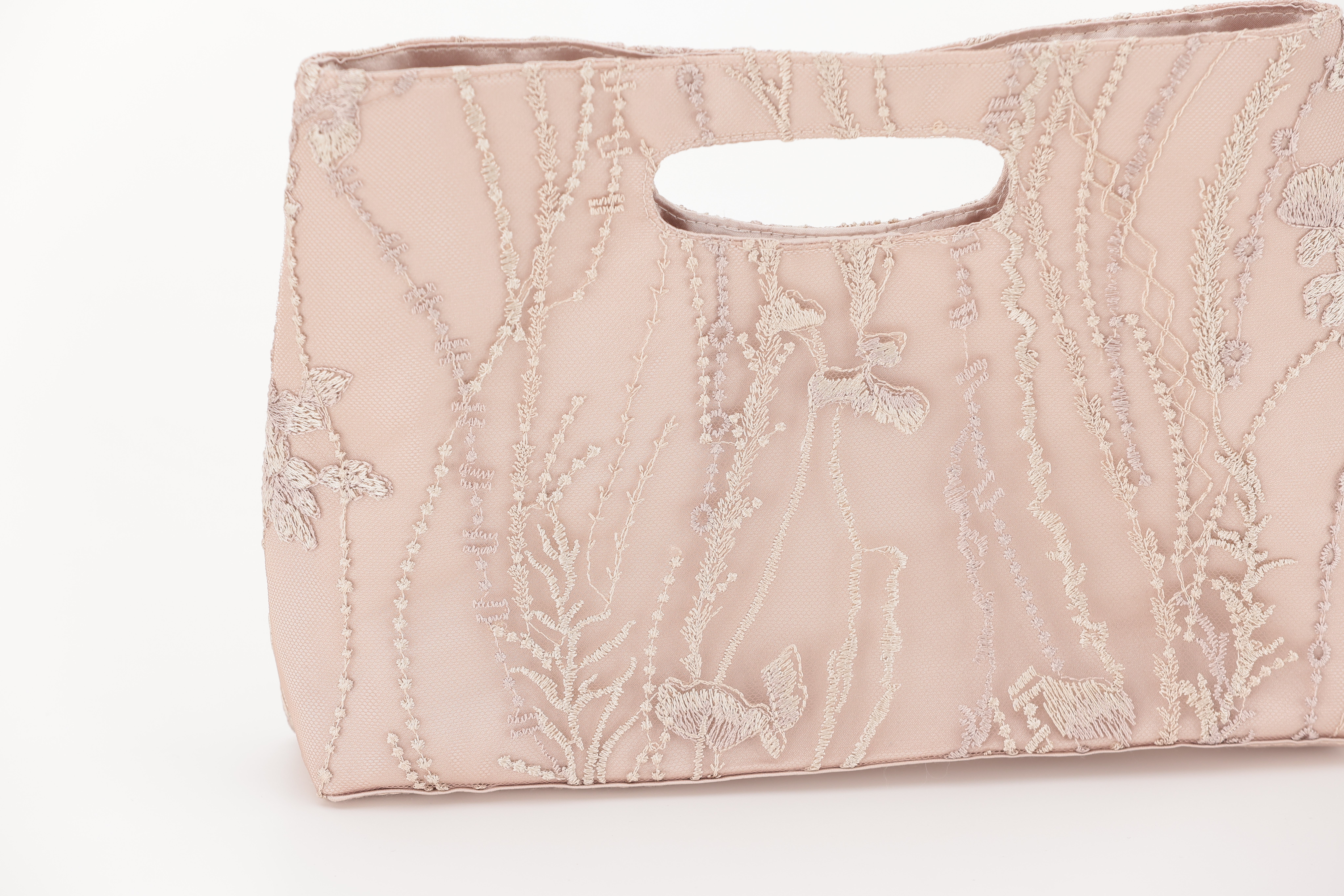 [レンタル] アートマリー 刺繍ハンドホールパーティバッグ ベージュの宅配レンタル - 3