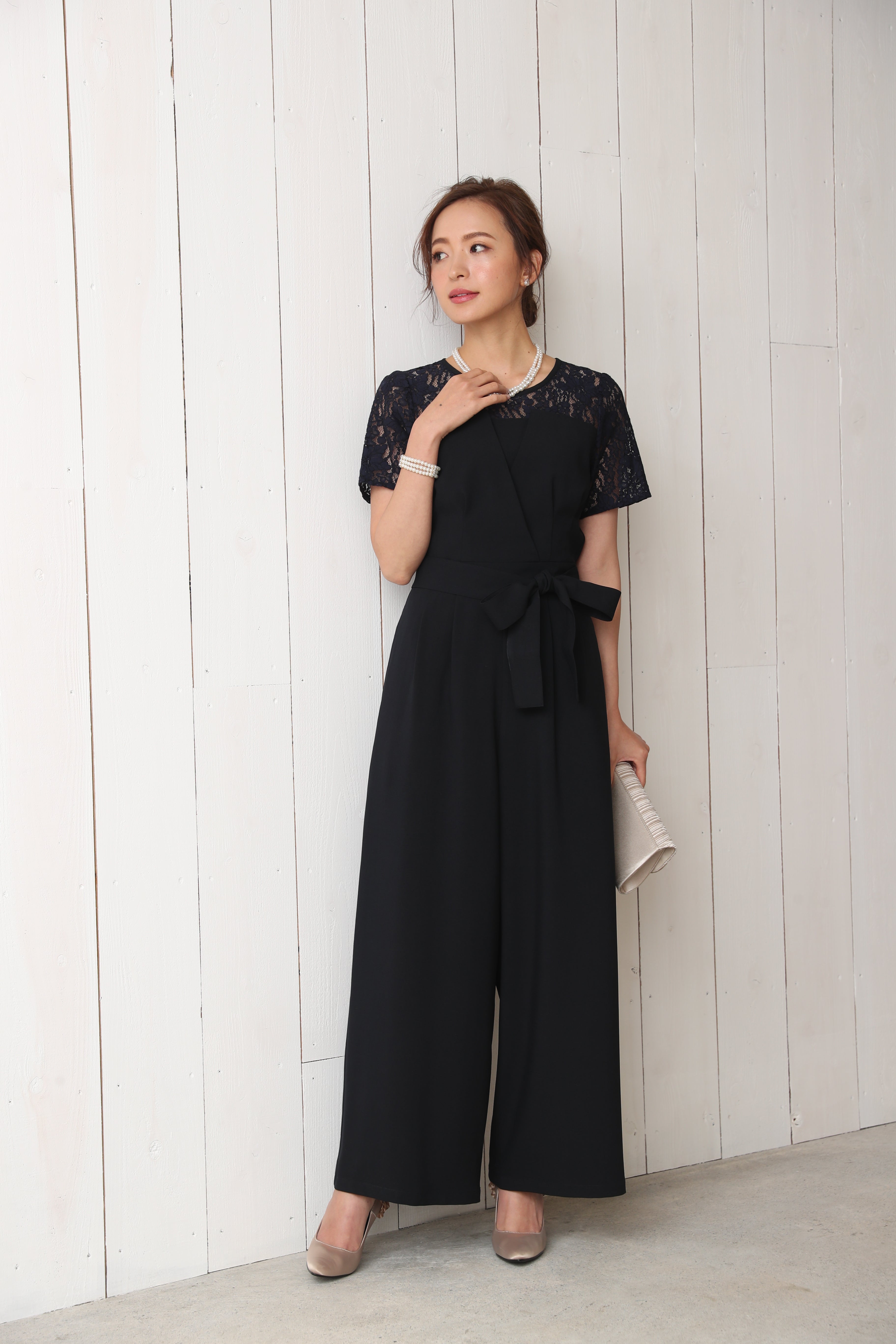 レンタル] BELINDA DE CAPRIS 袖付きタックテーパード オールインワン