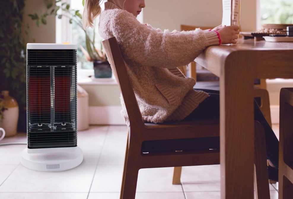 レンタル] ダイキン(DAIKIN) セラムヒート CER11YS 遠赤外線暖房機