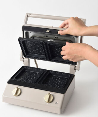 [レンタル] ブルーノ グリルサンドメーカー BOE084-GRG 本体(グレージュ) プレート4種(ホットサンド/グリル/ミニケーキ/ワッフル) - 6